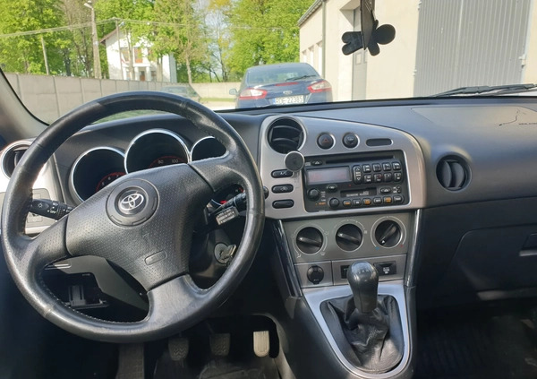 Toyota Matrix cena 11900 przebieg: 185000, rok produkcji 2004 z Syców małe 154